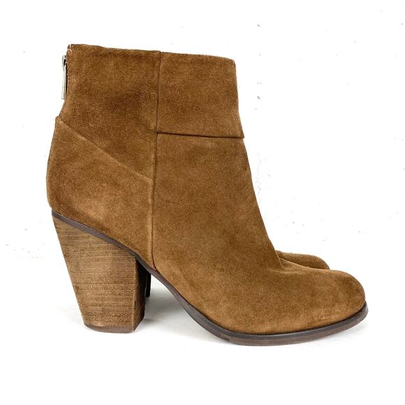 Arturo Chiang Womens Hadley Heeled Boots Brown Suede Ankle Back Zip Closure 9 - Picture 1 of 13